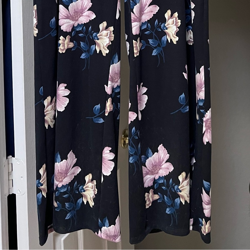 Pants Women’s Floral Print Wide-Legged Elastic Waist with Sash - Picture 3 of 7